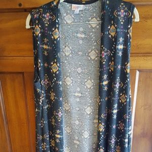 NWOT Lularoe Joy in Aztek print